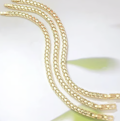 Pulsera de cadena de escamas de serpiente doradas
