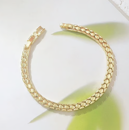Pulsera de cadena de escamas de serpiente doradas